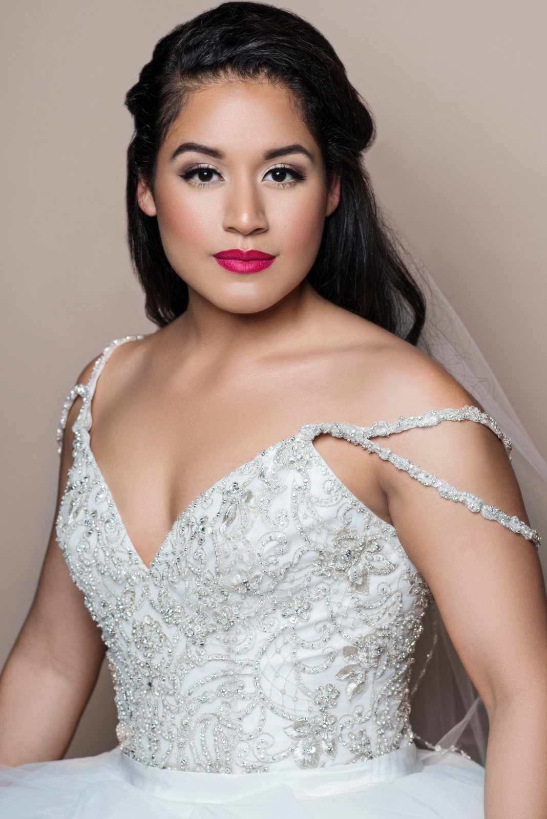 Pretty & Polished bridal editorial photograph